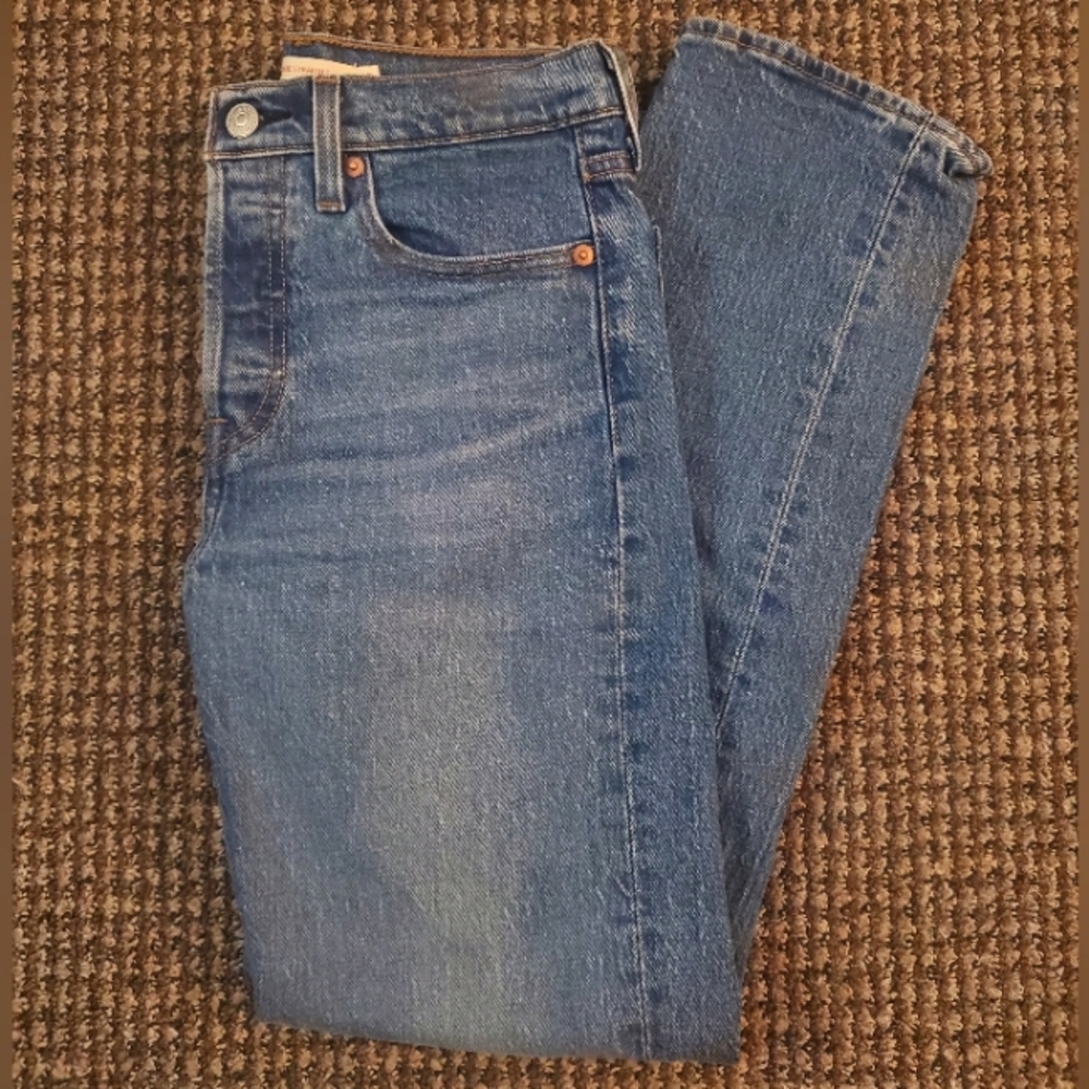 Levi's Wedgie Straight Jeans (Size 25)